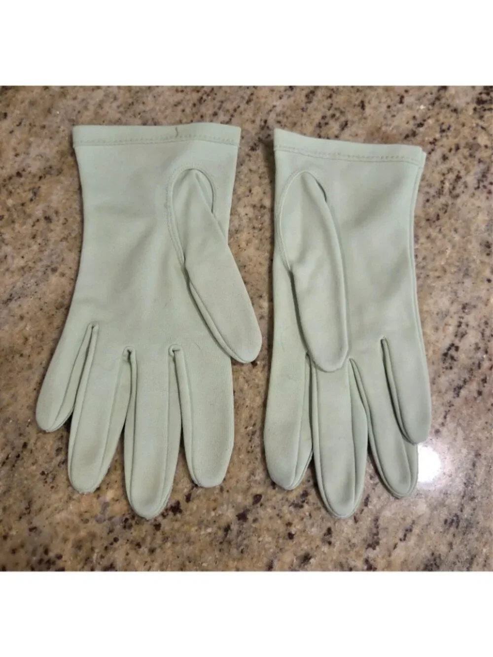 Vintage Womens Size L/XL 7.5 Green Nylon Formal Short Gloves Scallop Edge